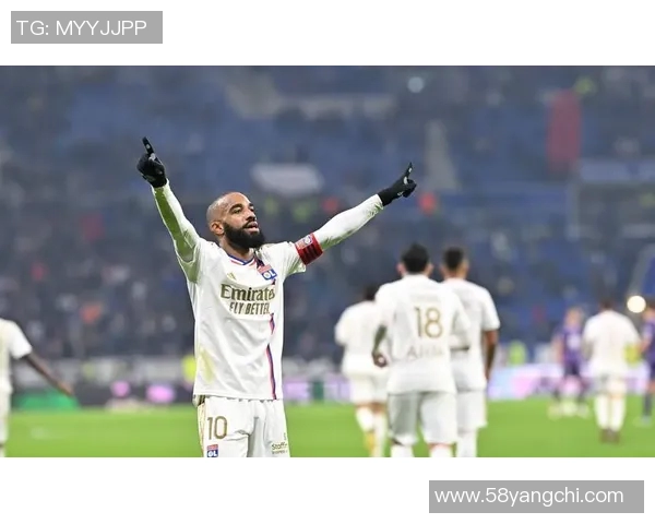 波多尔与里昂激战在即谁能在法甲赛场上笑到最后